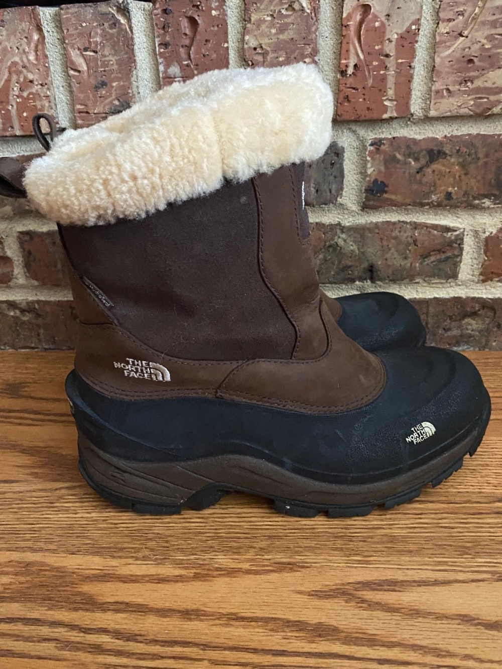 The North Face Greenland Women's Zip Waterproof Primaloft Winter Boots S…